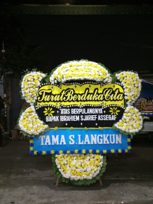 Papan Bunga Duka di Bawen
